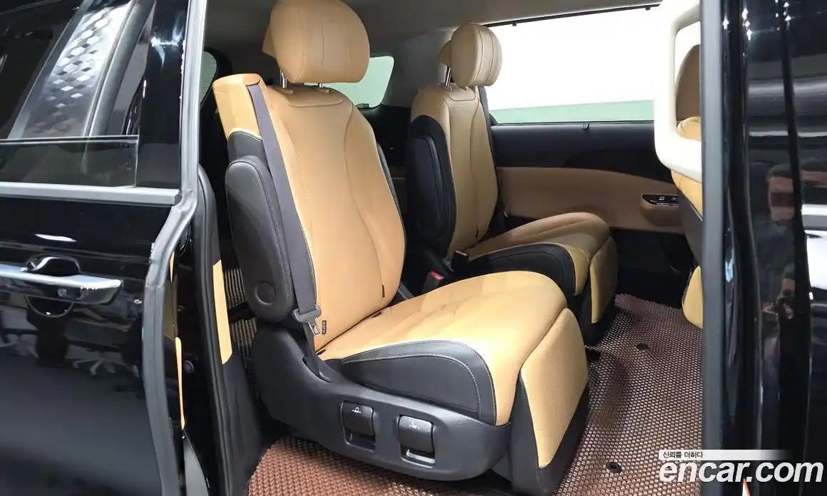 Kia Carnival 2023 3.5 автомат (гидро), фото 18