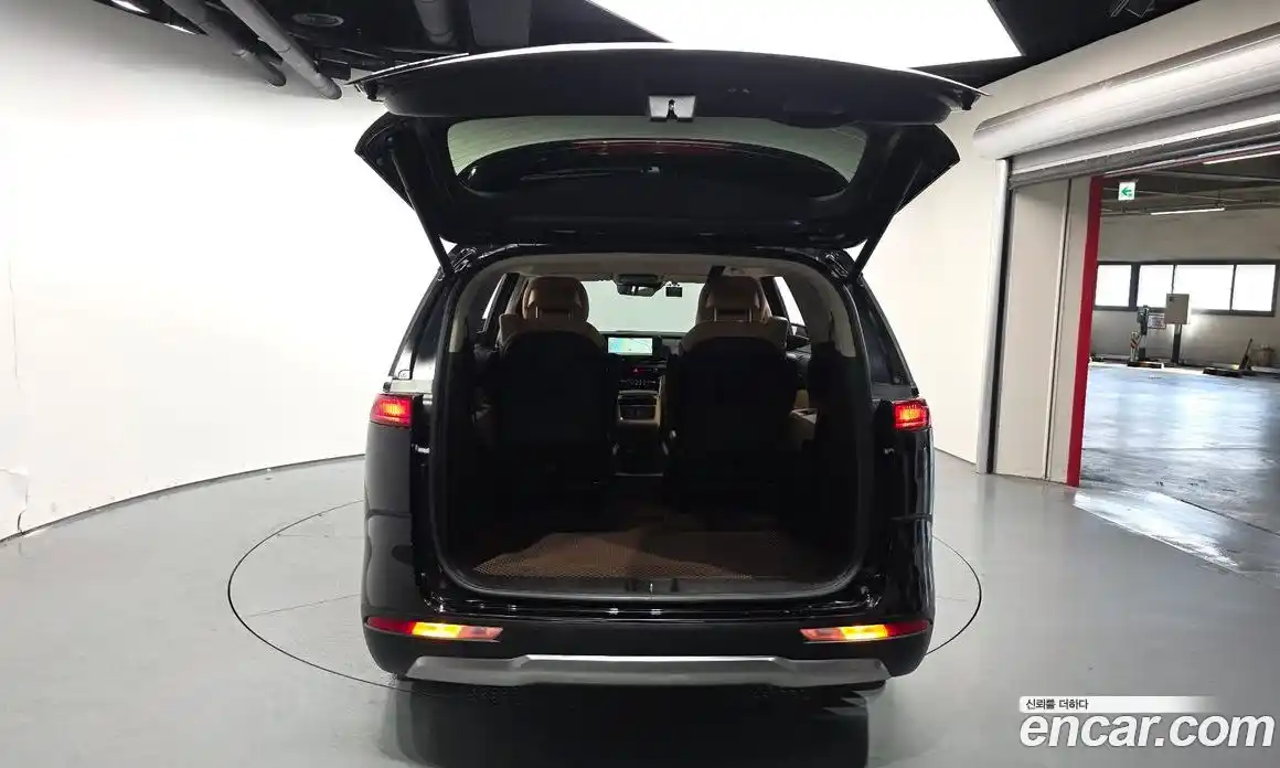 Kia Carnival 2023 3.5 автомат (гидро), фото 26