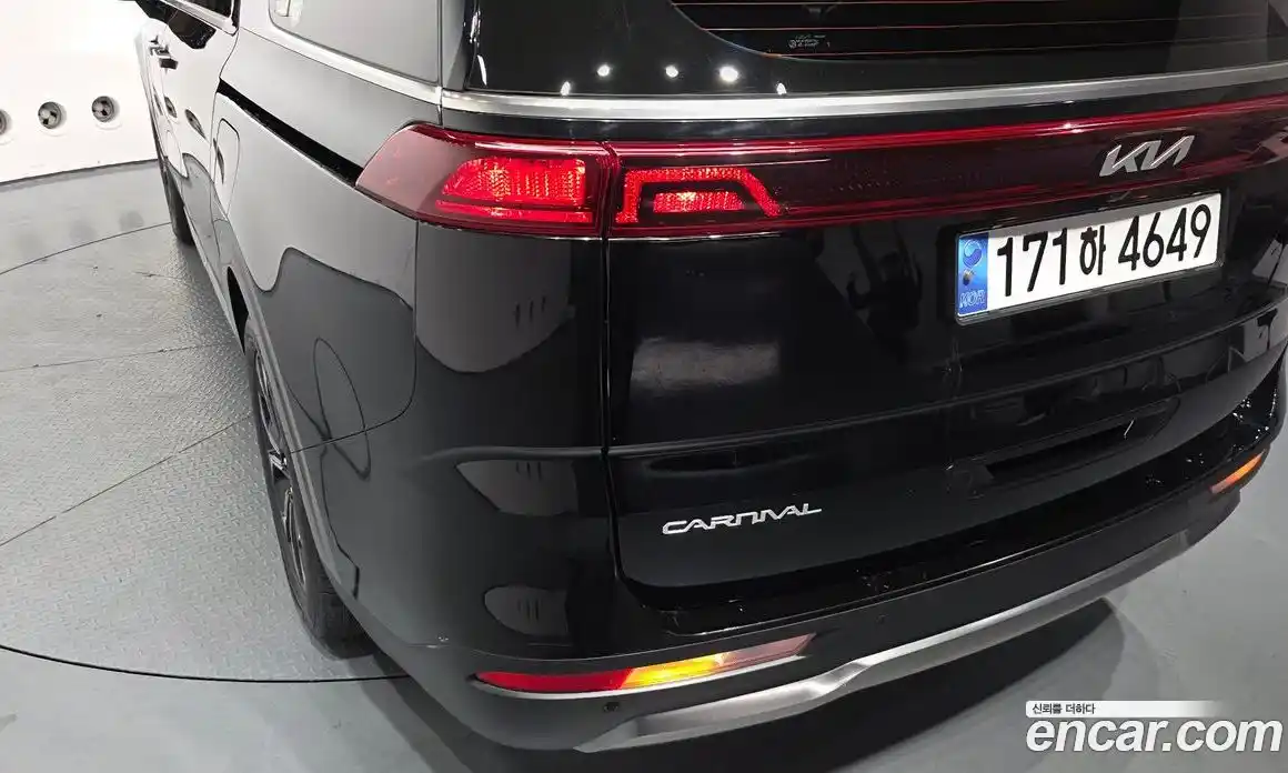 Kia Carnival 2023 3.5 автомат (гидро), фото 9
