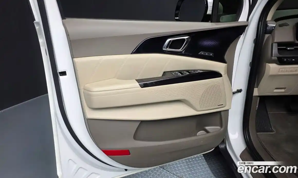 Kia Carnival 2023 2.2 автомат (гидро), фото 14
