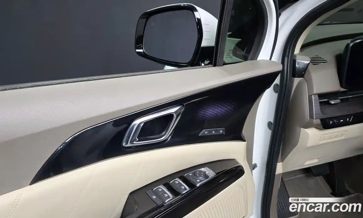 Kia Carnival 2023 2.2 автомат (гидро), фото 16