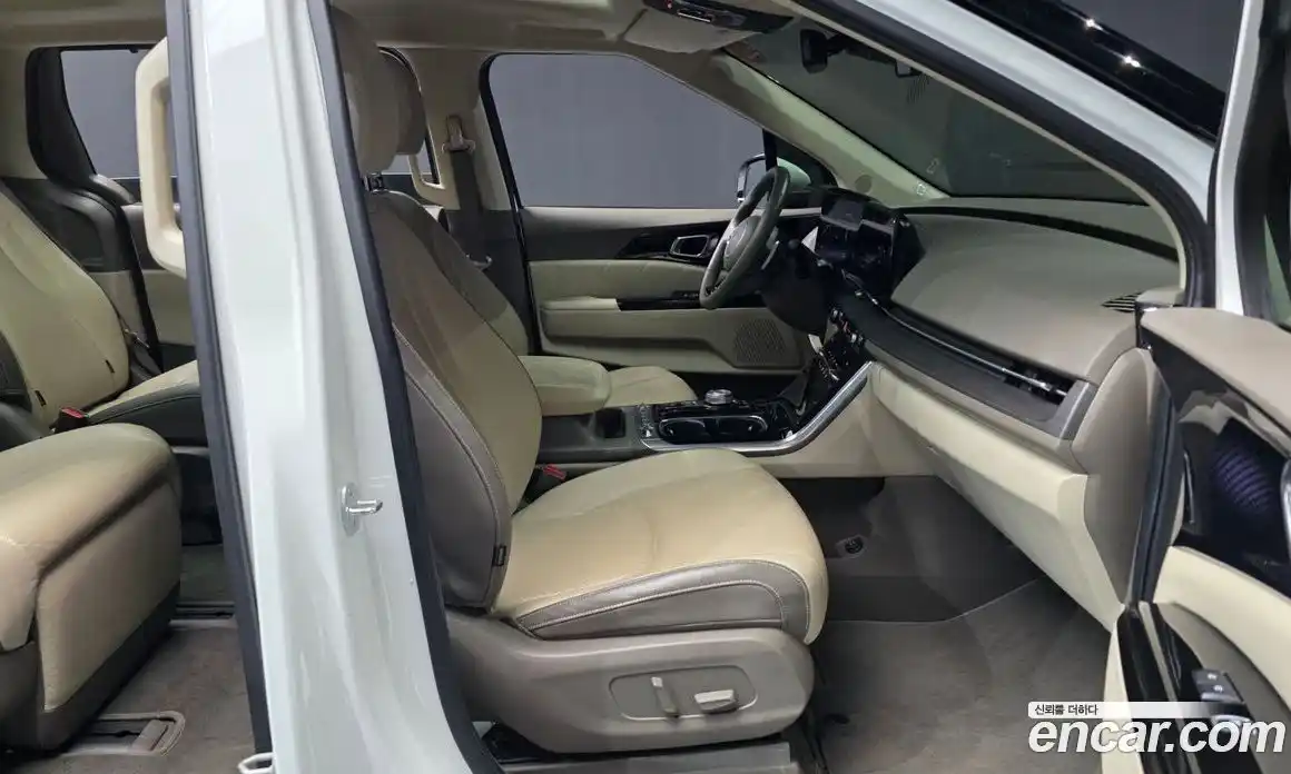 Kia Carnival 2023 2.2 автомат (гидро), фото 17
