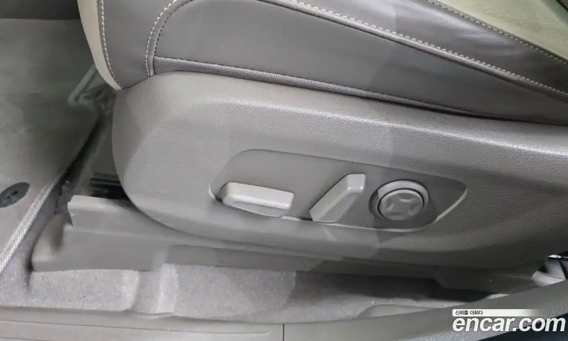 Kia Carnival 2023 2.2 автомат (гидро), фото 28