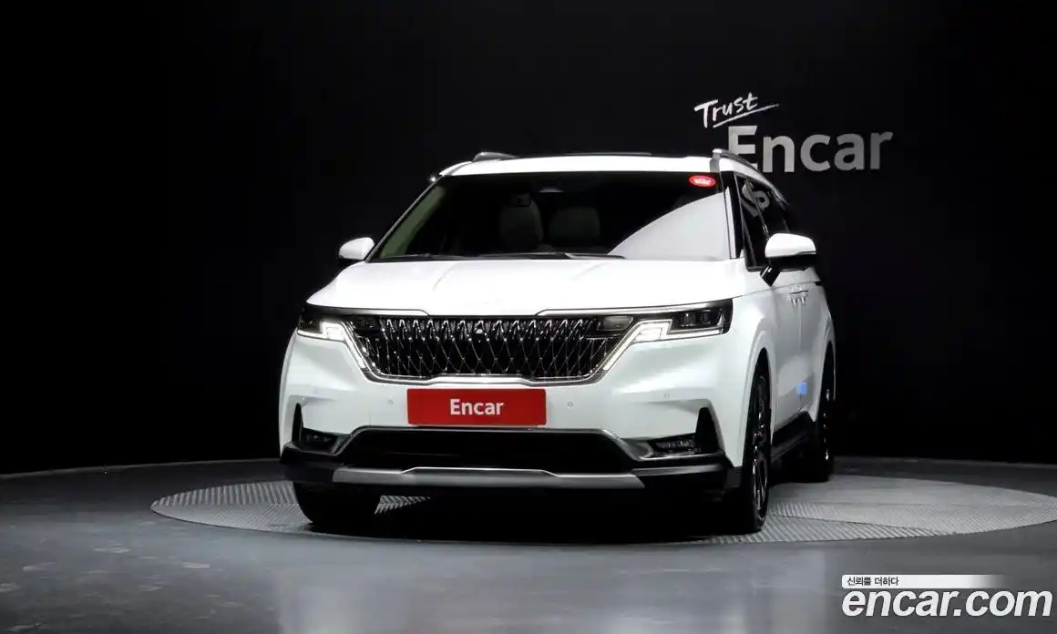 Kia Carnival 2023 2.2 автомат (гидро), фото 3