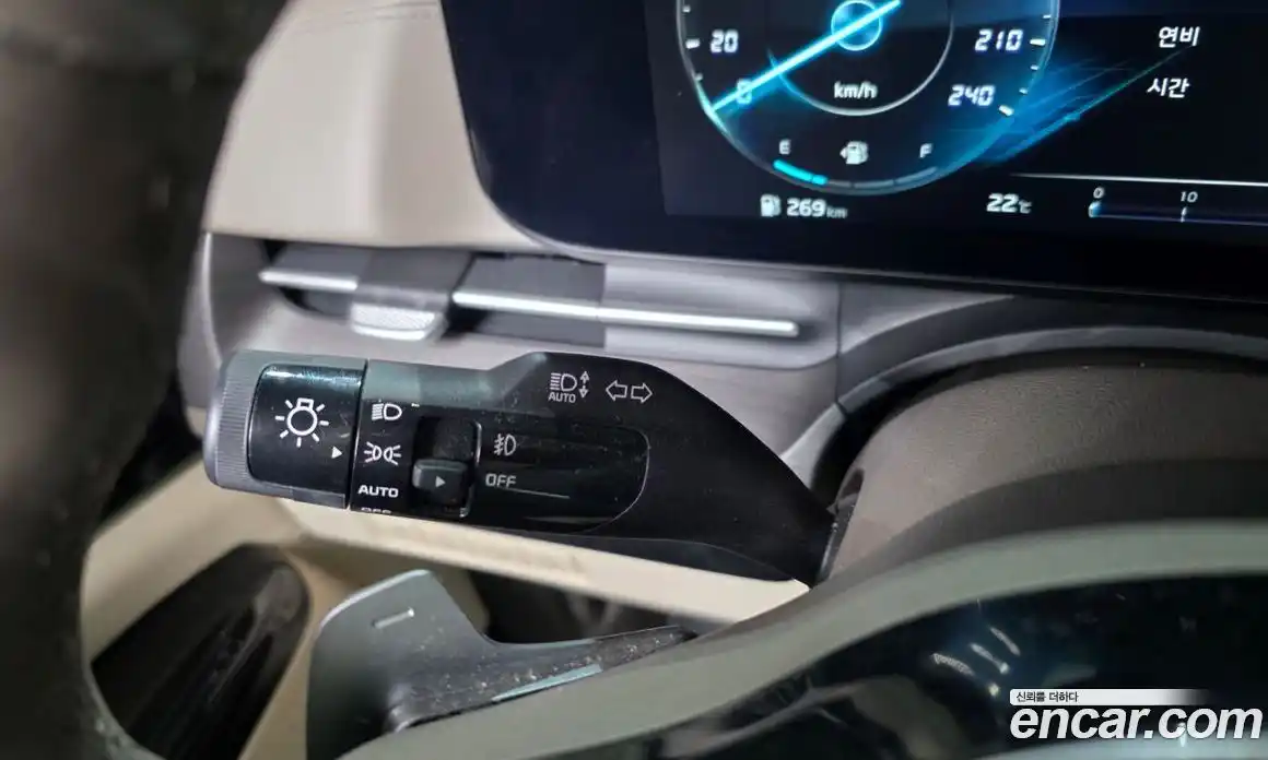 Kia Carnival 2023 2.2 автомат (гидро), фото 33