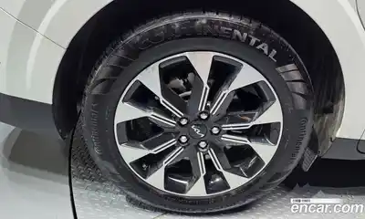 Kia Carnival 2023 2.2 автомат (гидро), миниатюра 5