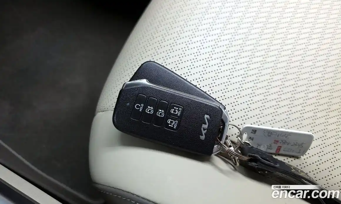 Kia Carnival 2023 2.2 автомат (гидро), фото 23