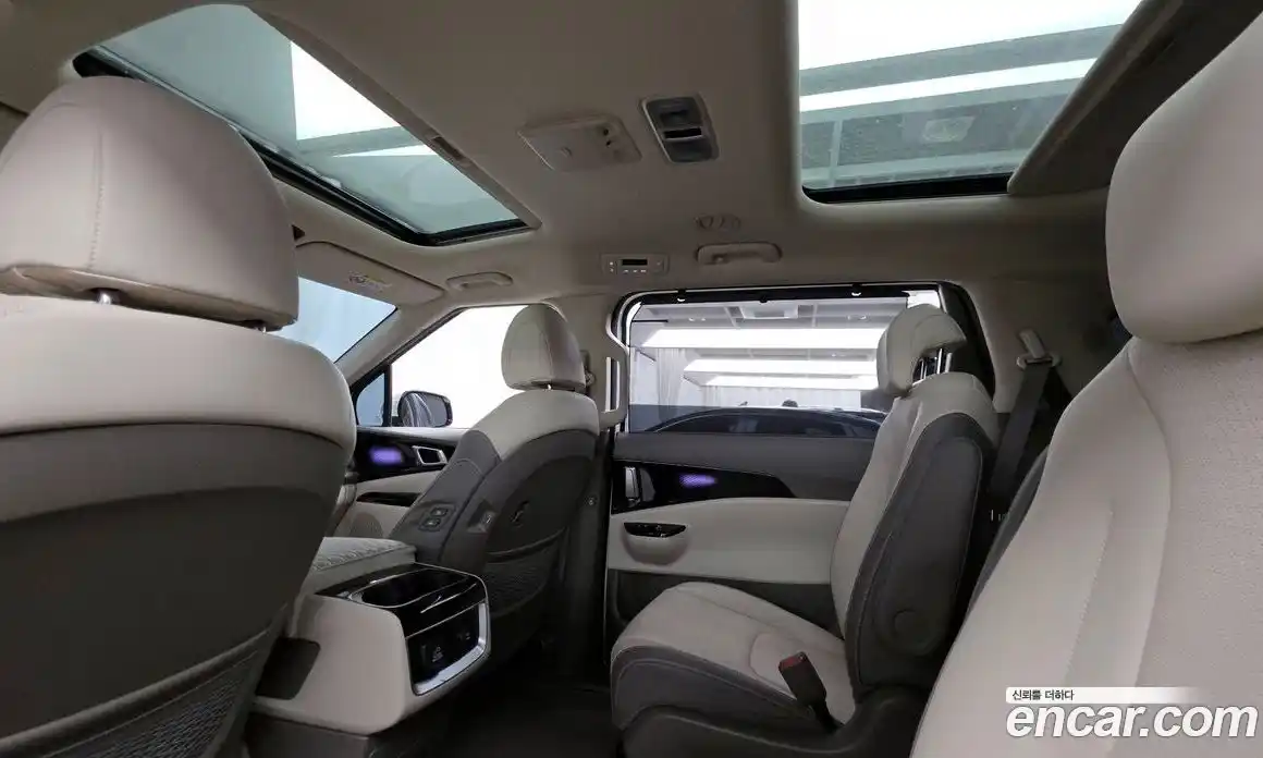 Kia Carnival 2023 2.2 автомат (гидро), фото 24
