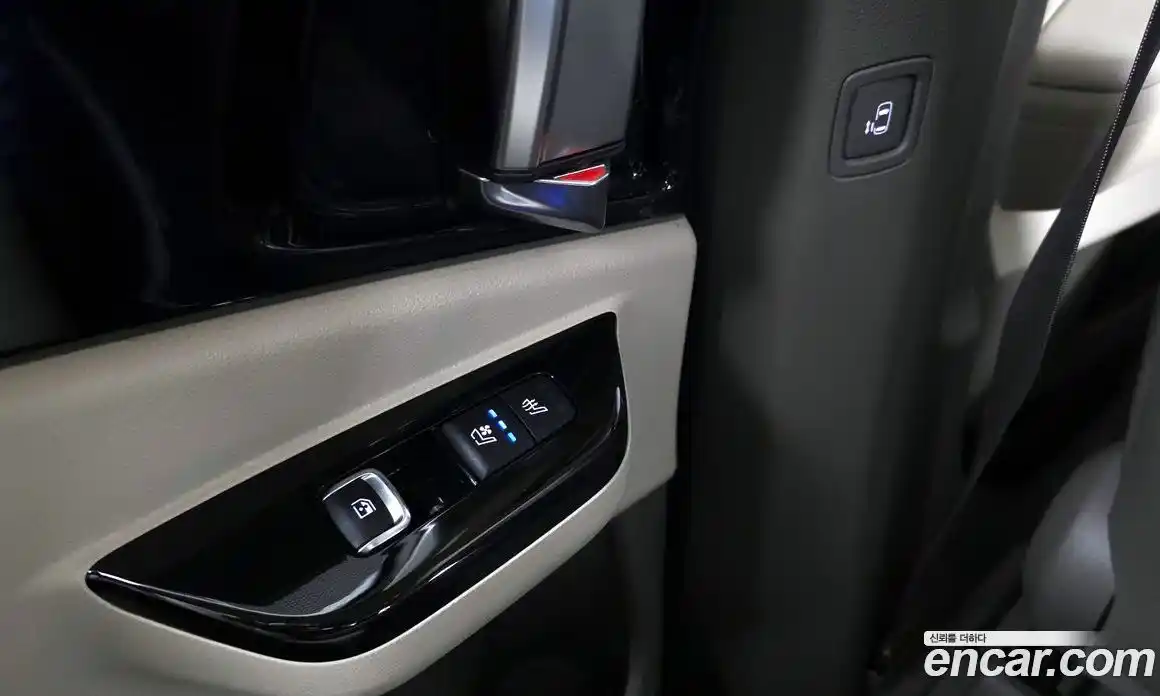 Kia Carnival 2023 2.2 автомат (гидро), фото 25