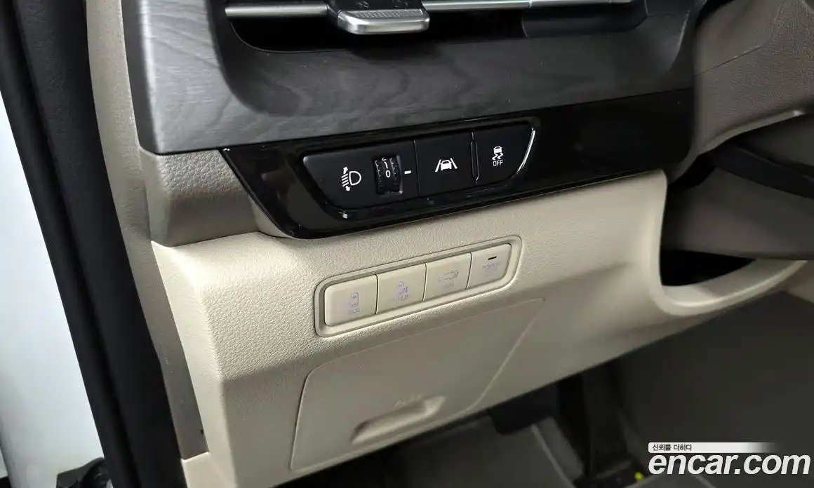 Kia Carnival 2023 2.2 автомат (гидро), фото 29