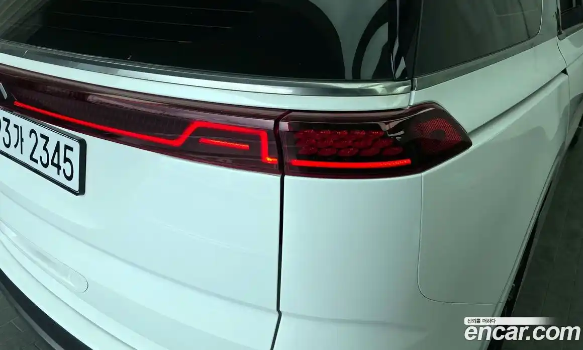 Kia Carnival 2023 2.2 автомат (гидро), фото 9