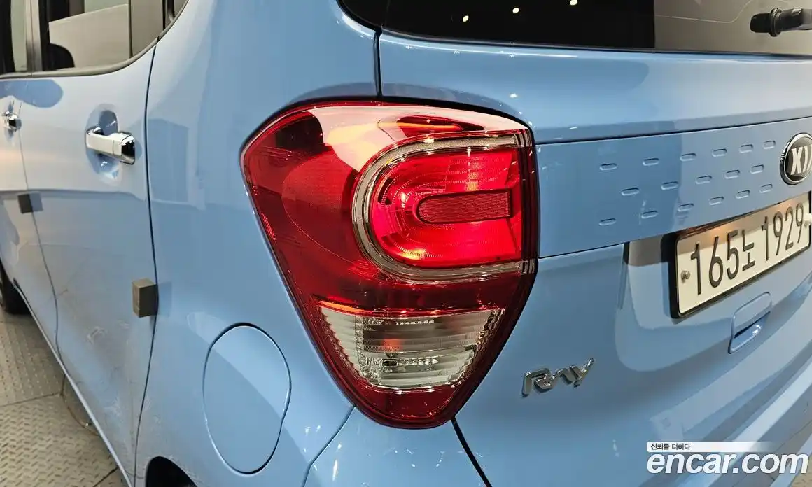 Kia Ray 2020 1.0 автомат (гидро), фото 8