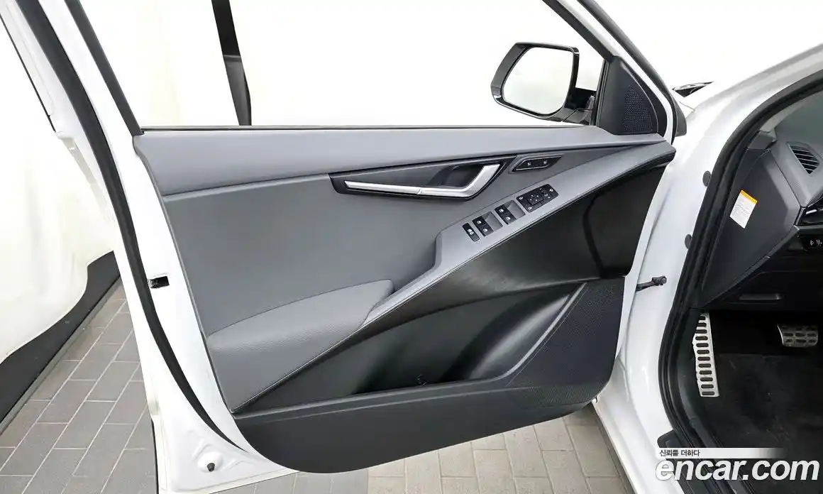 Kia Niro 2022 1.6 автомат (гидро), фото 14