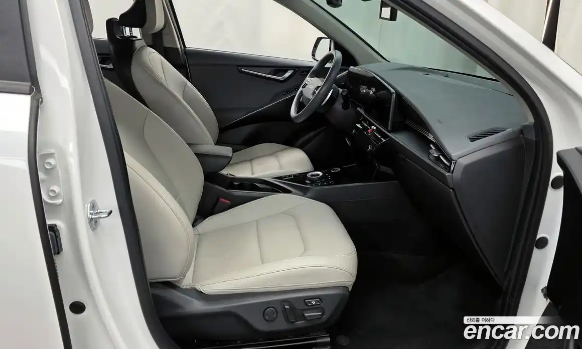 Kia Niro 2022 1.6 автомат (гидро), фото 17
