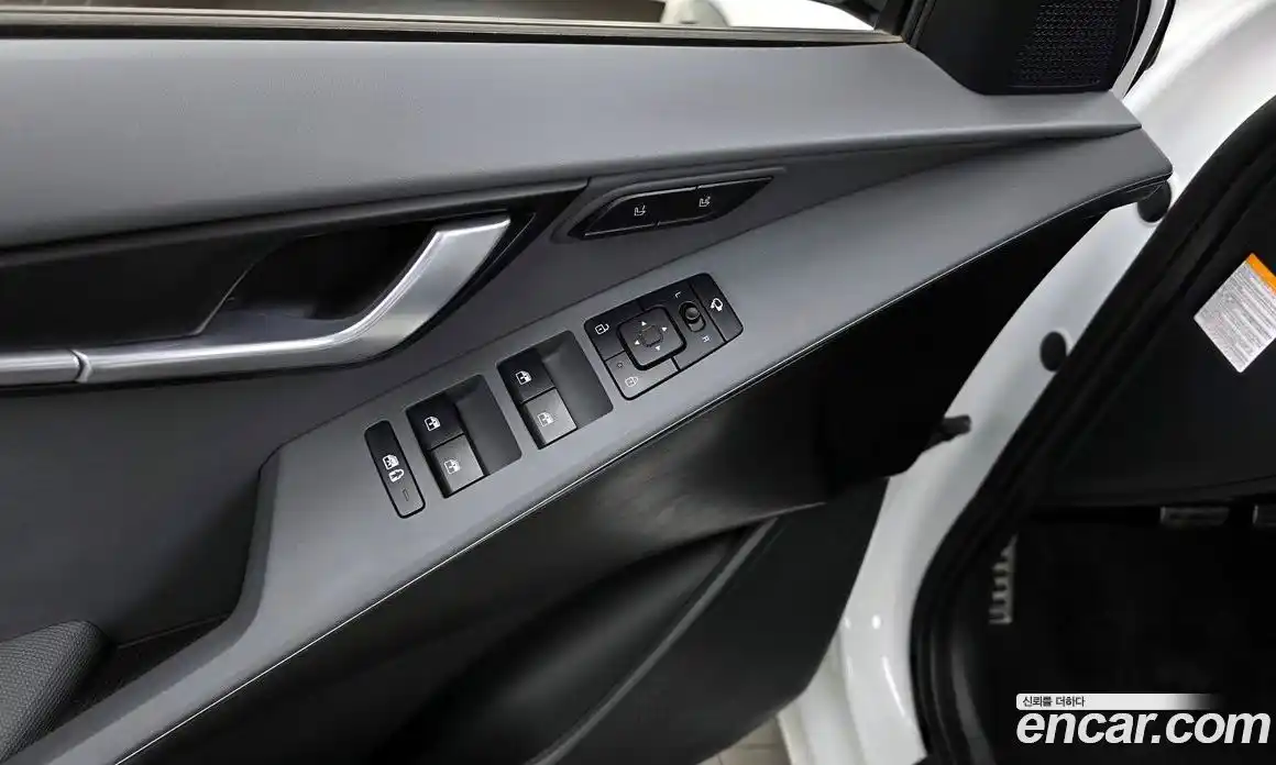 Kia Niro 2022 1.6 автомат (гидро), фото 29