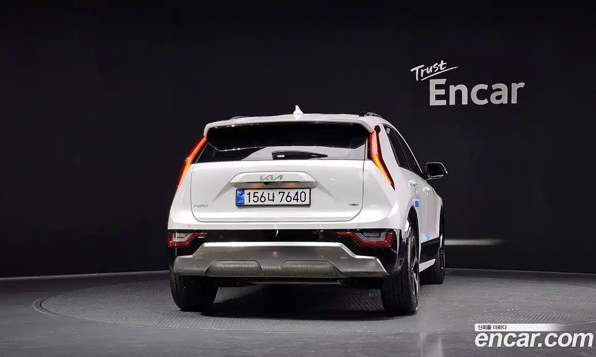Kia Niro 2022 1.6 автомат (гидро), фото 4