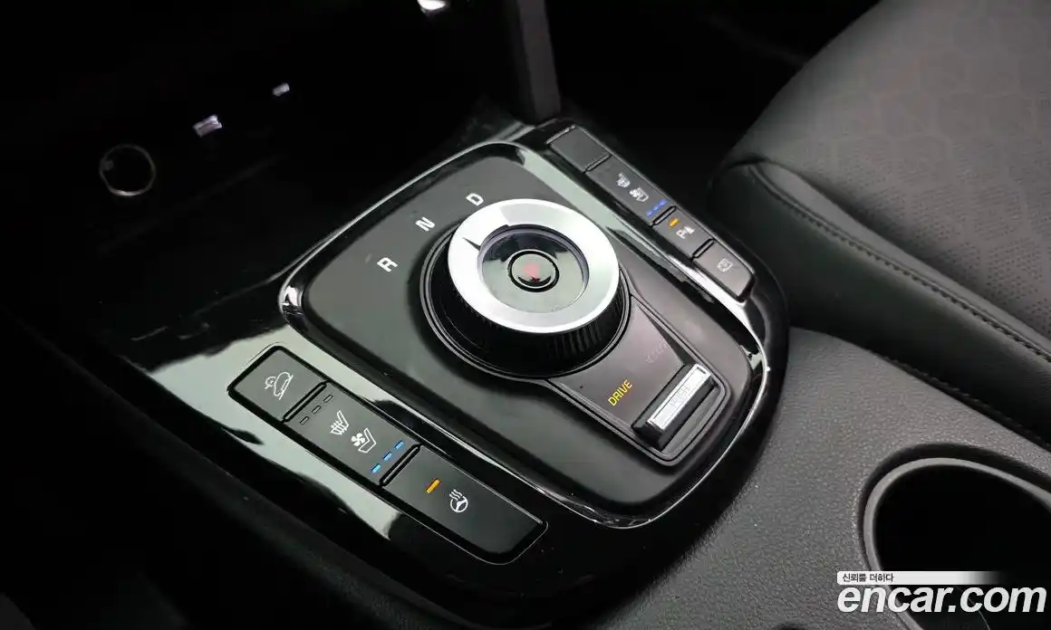 Kia Seltos 2023 2.0 автомат (гидро), фото 12
