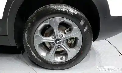 Kia Seltos 2023 2.0 автомат (гидро), миниатюра 5
