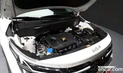 Kia Seltos 2023 2.0 автомат (гидро), миниатюра 6
