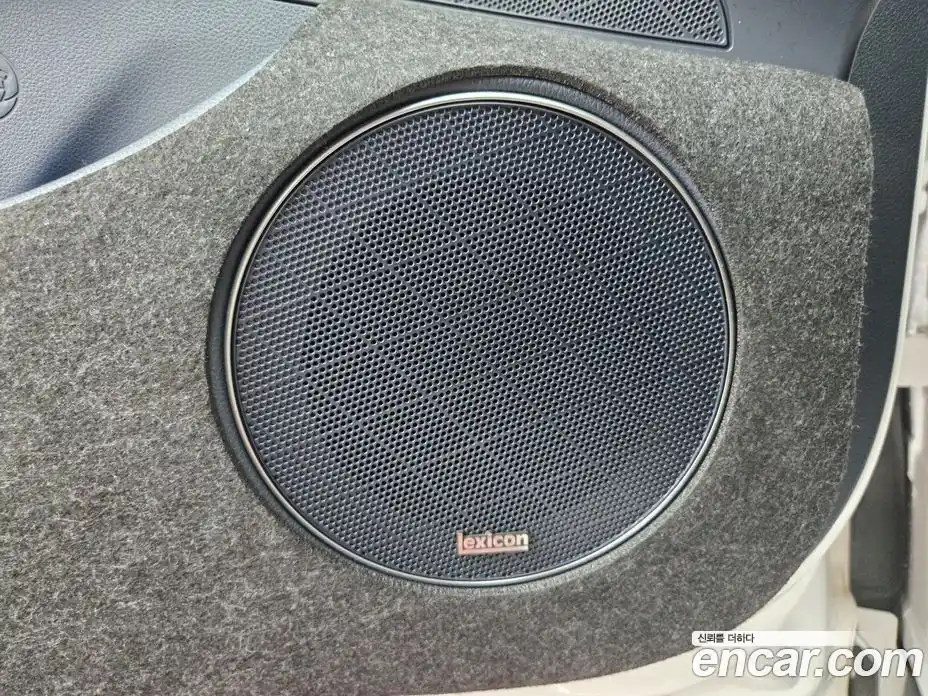 Genesis GV70 2021 2.5 автомат (гидро), фото 16