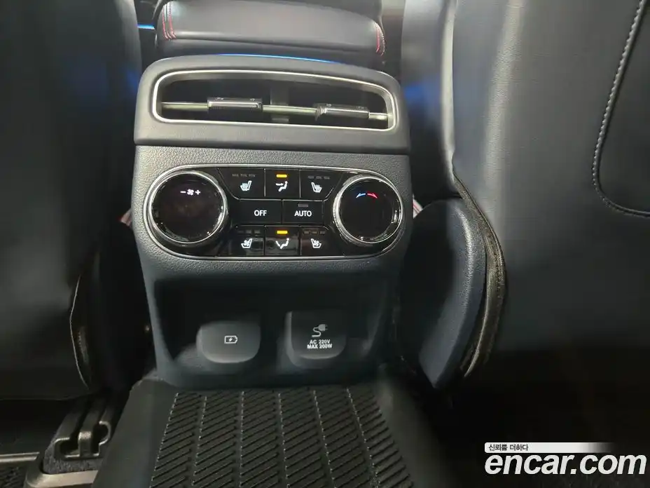 Genesis GV70 2021 2.5 автомат (гидро), фото 18