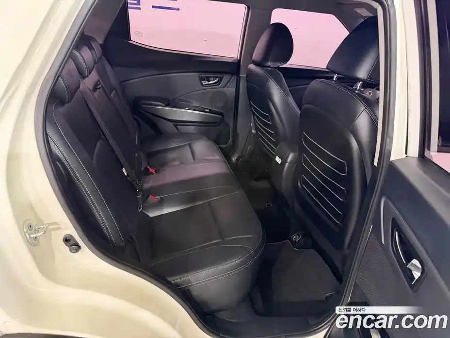 SsangYong TIBOLI 2016 1.6 автомат (гидро), фото 13