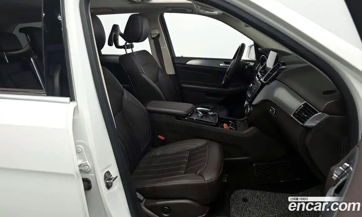 Mercedes-Benz GLE-Class 2018 3.0 гидро, фото 16 Mercedes-Benz GLE-Class 2018 3.0 гидро, фото 16