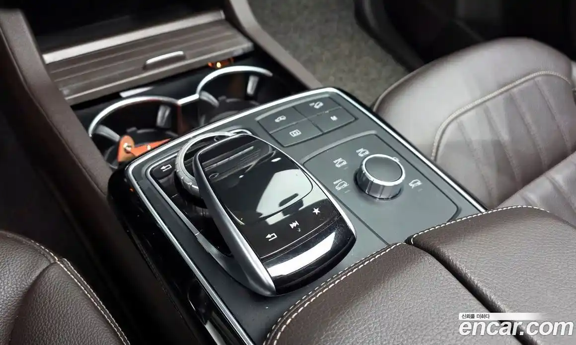 Mercedes-Benz GLE-Class 2018 3.0 гидро, фото 22 Mercedes-Benz GLE-Class 2018 3.0 гидро, фото 22