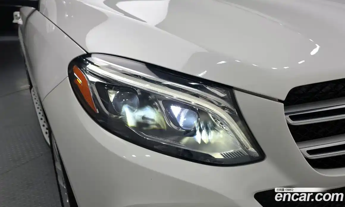 Mercedes-Benz GLE-Class 2018 3.0 гидро, фото 8 Mercedes-Benz GLE-Class 2018 3.0 гидро, фото 8