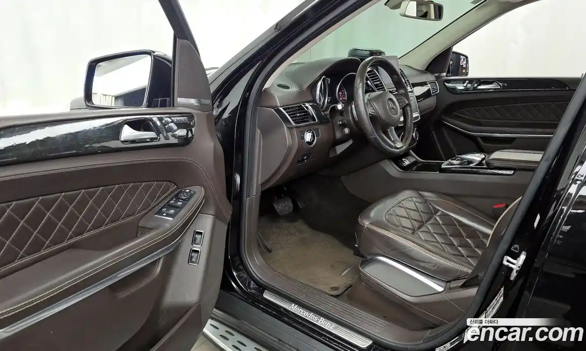 Mercedes-Benz GLS-Class 2017 4.7 гидро, фото 13 Mercedes-Benz GLS-Class 2017 4.7 гидро, фото 13