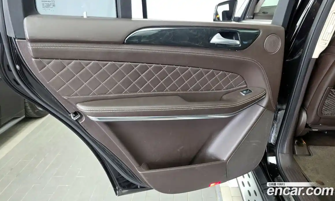 Mercedes-Benz GLS-Class 2017 4.7 гидро, фото 15 Mercedes-Benz GLS-Class 2017 4.7 гидро, фото 15