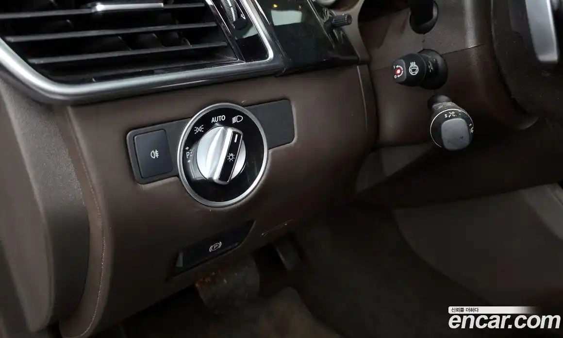 Mercedes-Benz GLS-Class 2017 4.7 гидро, фото 36 Mercedes-Benz GLS-Class 2017 4.7 гидро, фото 36