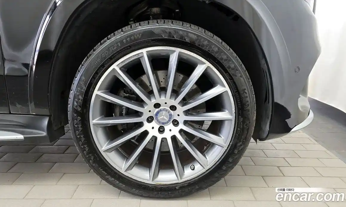 Mercedes-Benz GLS-Class 2017 4.7 гидро, фото 7 Mercedes-Benz GLS-Class 2017 4.7 гидро, фото 7
