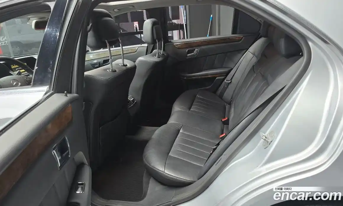 Mercedes-Benz E-Class 2010 3.0 автомат (гидро), фото 12