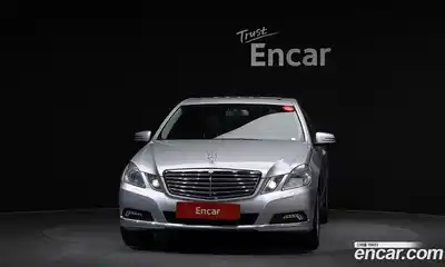 Mercedes-Benz E-Class 2010 3.0 автомат (гидро), миниатюра 3