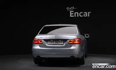 Mercedes-Benz E-Class 2010 3.0 автомат (гидро), миниатюра 4