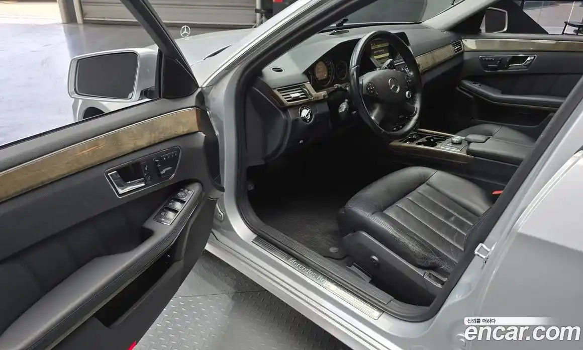 Mercedes-Benz E-Class 2010 3.0 автомат (гидро), фото 10