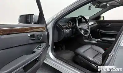 Mercedes-Benz E-Class 2011 1.8 автомат (гидро), миниатюра 11