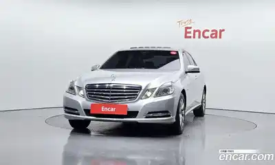 Mercedes-Benz E-Class 2011 1.8 автомат (гидро), миниатюра 3