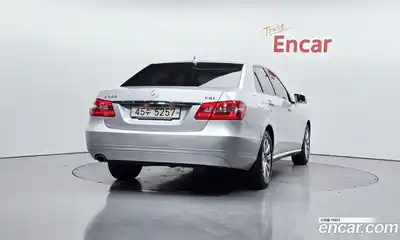 Mercedes-Benz E-Class 2011 1.8 автомат (гидро), миниатюра 4
