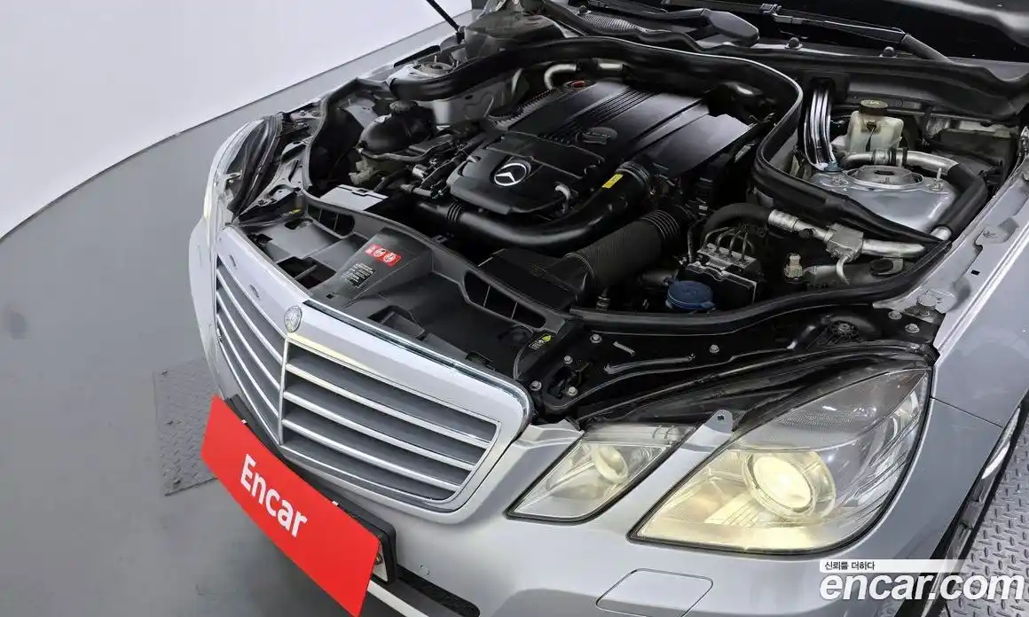 Mercedes-Benz E-Class 2011 1.8 автомат (гидро), фото 6