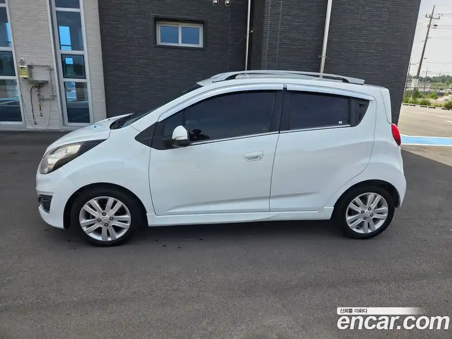 Chevrolet Spark 2015 1.0 автомат (гидро), фото 3