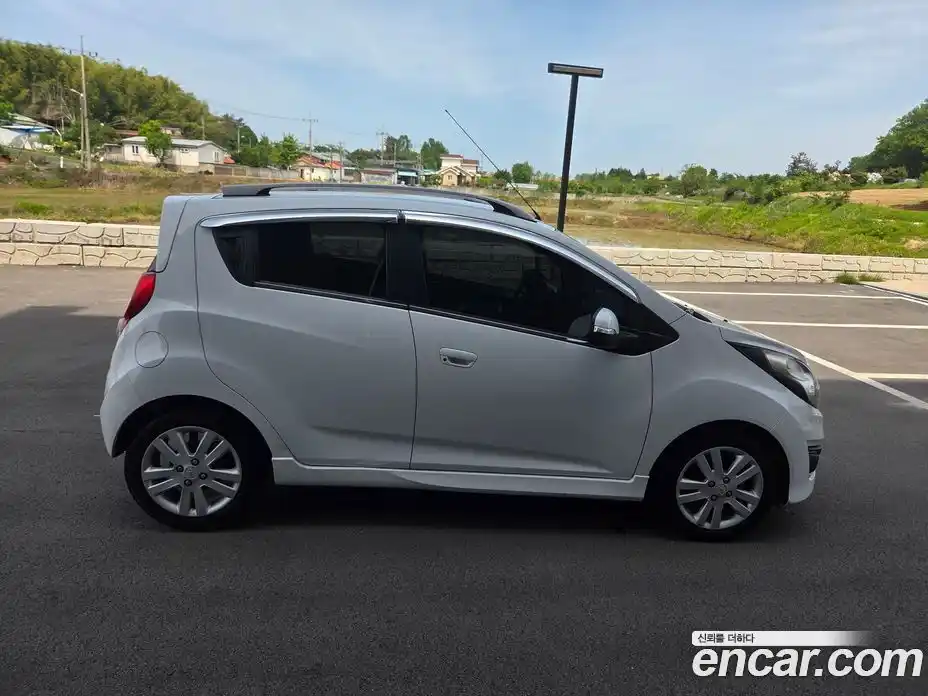 Chevrolet Spark 2015 1.0 автомат (гидро), фото 7