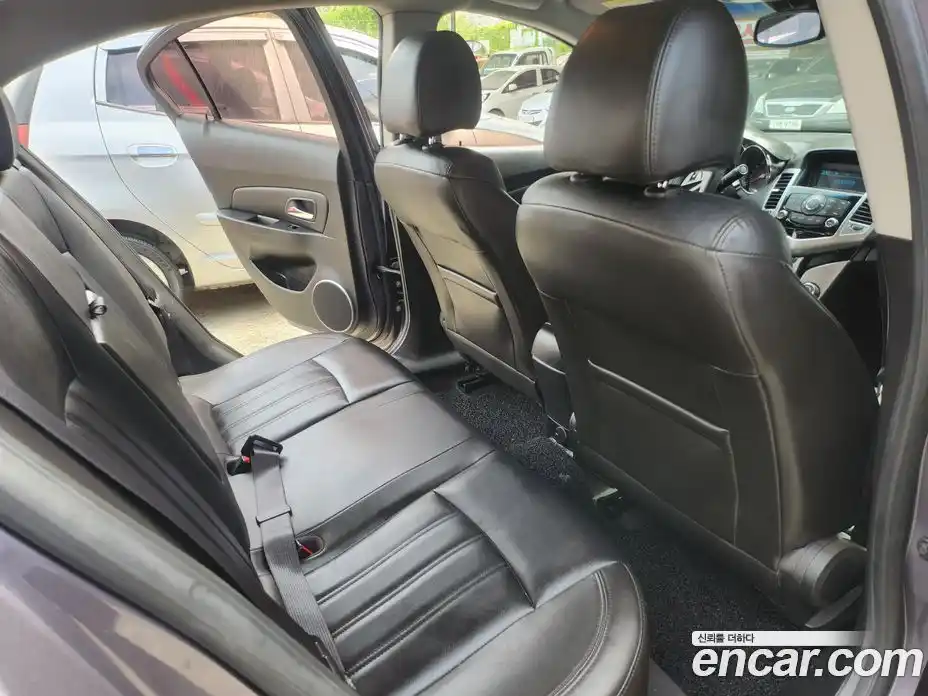Chevrolet Cruze 2011 1.8 автомат (гидро), фото 14