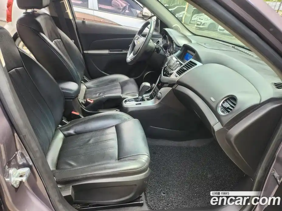 Chevrolet Cruze 2011 1.8 автомат (гидро), фото 15