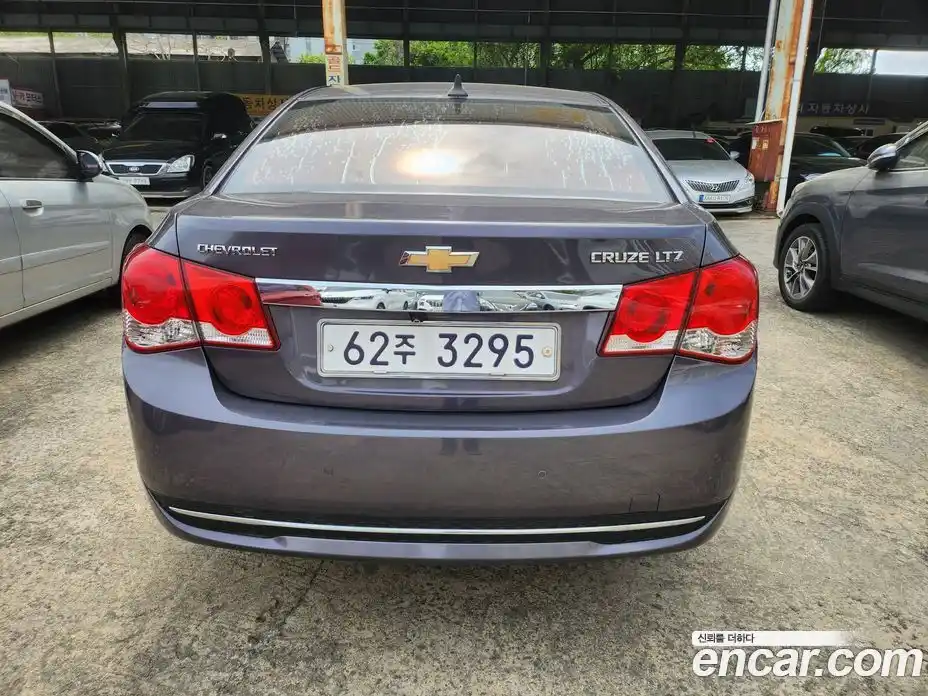 Chevrolet Cruze 2011 1.8 автомат (гидро), фото 4
