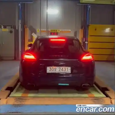 Porsche Panamera 2011 3.6 автомат (гидро), миниатюра 9