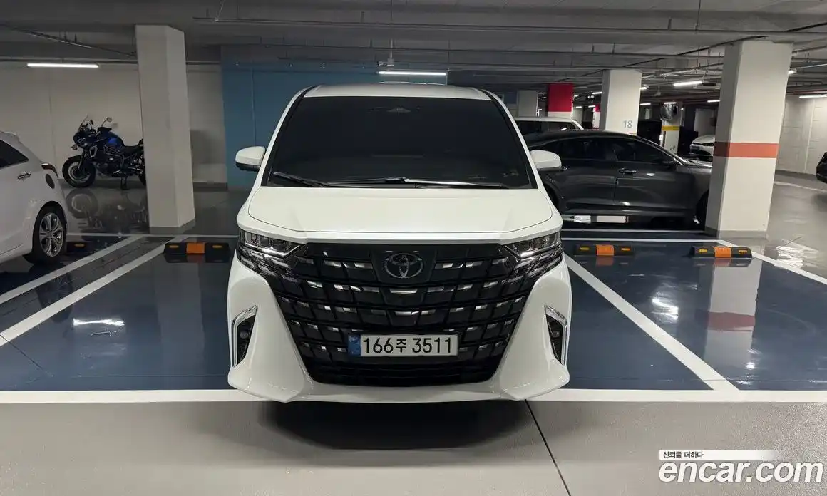 Toyota Alphard 2025 2.5 вариатор, фото 3