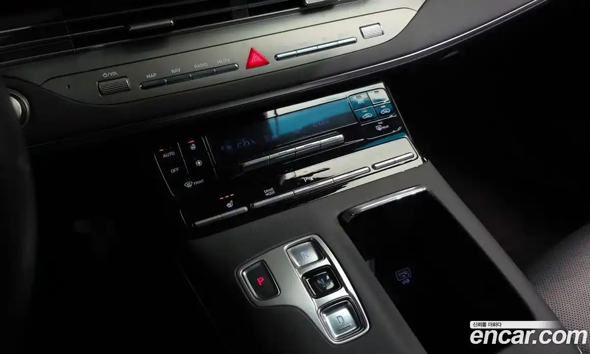 Hyundai Grandeur 2020 2.5 автомат (гидро), фото 17