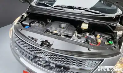 Hyundai Starex 2010 2.5 автомат (гидро), миниатюра 6